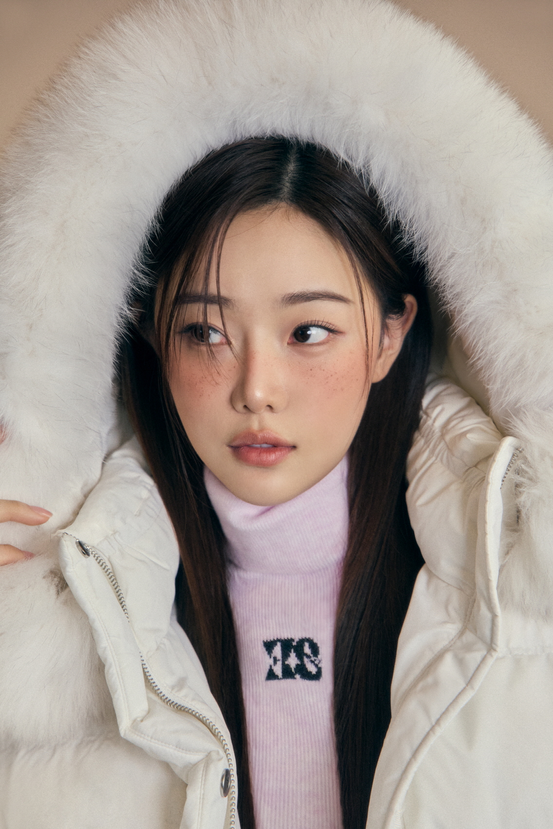 에고이스트, 새로운 뮤즈에 이시안... 스트리트 무드 더해  2420-Image